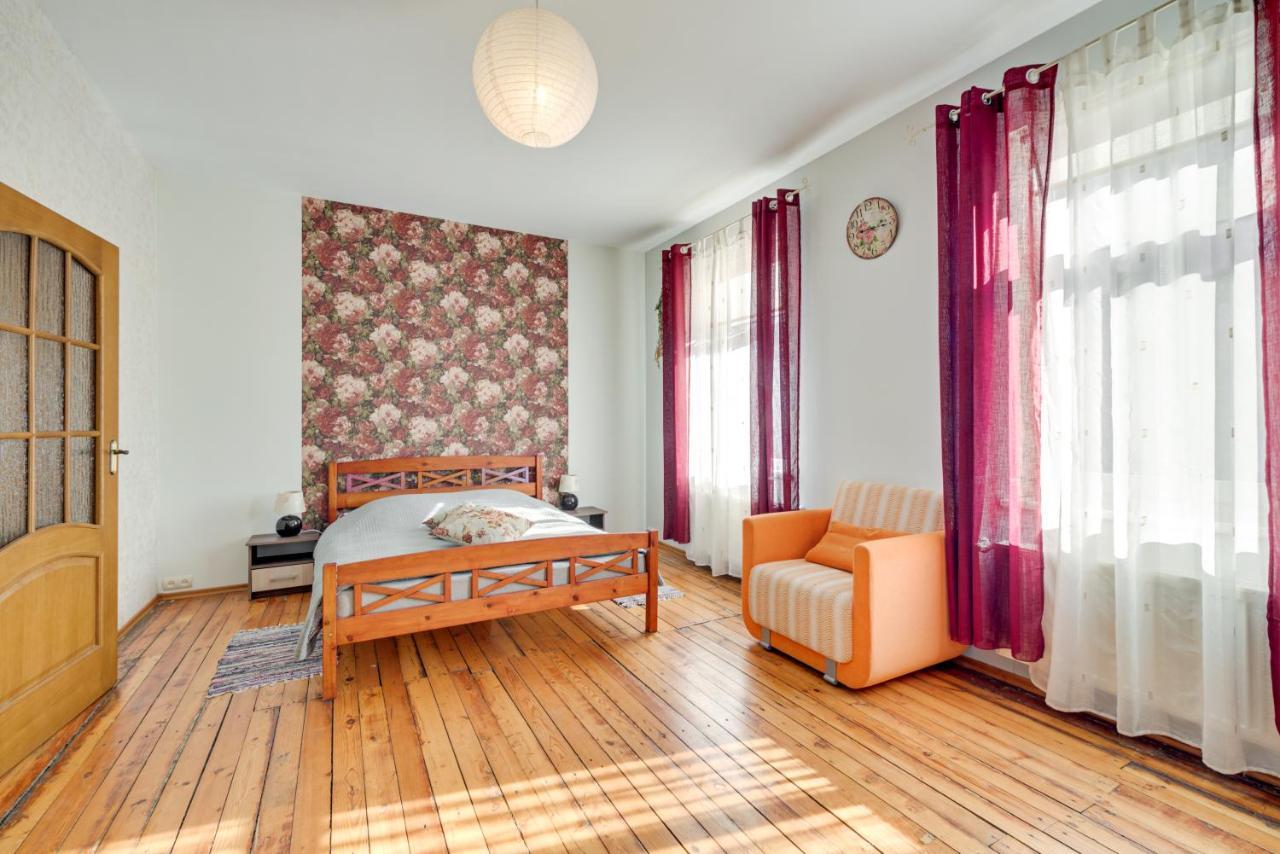 Toma Street Apartments Liepaja Bagian luar foto